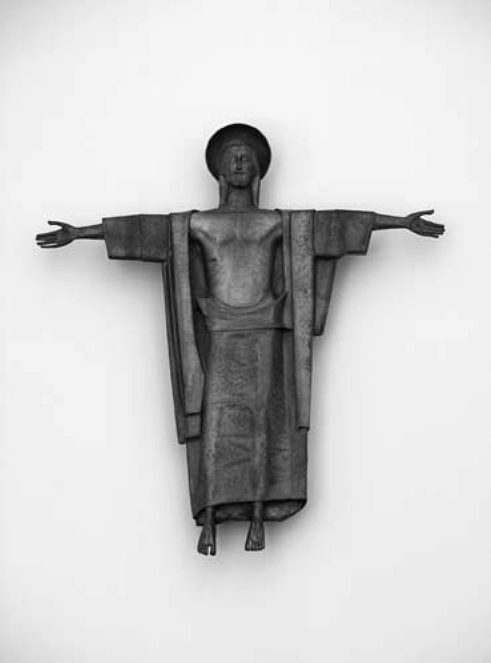 17 il. Vytautas Kašuba (1915–1997), Horeljefas „Prisikėlęs Kristus“, 1965, plaktas švinas, 288 × 264 × 30 cm, 2011 m. perkeltas iš „Calvary Monastery Retreat House“, USA, Shrewsbury į Kauno didžiąją Kristaus Prisikėlimo bažnyčią, 2011, Aido Vasiliausko nuotrauka