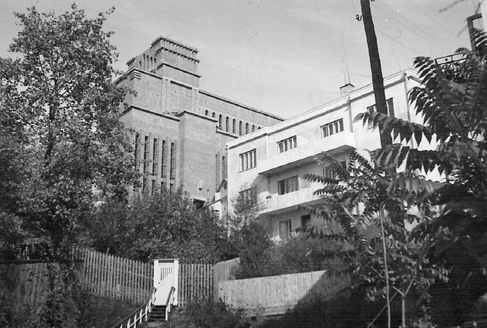8 il. Bažnyčios statybai įsibėgėjant: pietinio šventovės fasado vaizdas, apie 1938 m., Kauno Kristaus Prisikėlimo bažnyčios ir parapijos archyvas
