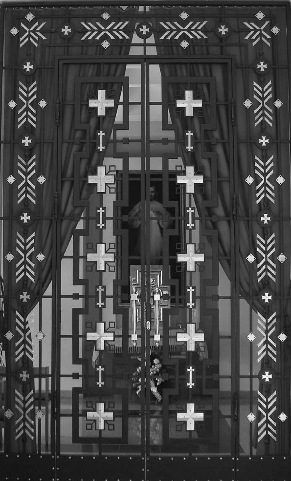 18 il. Švč. Sakramento koplyčios vartai, 2011, Aido Vasiliausko nuotrauka