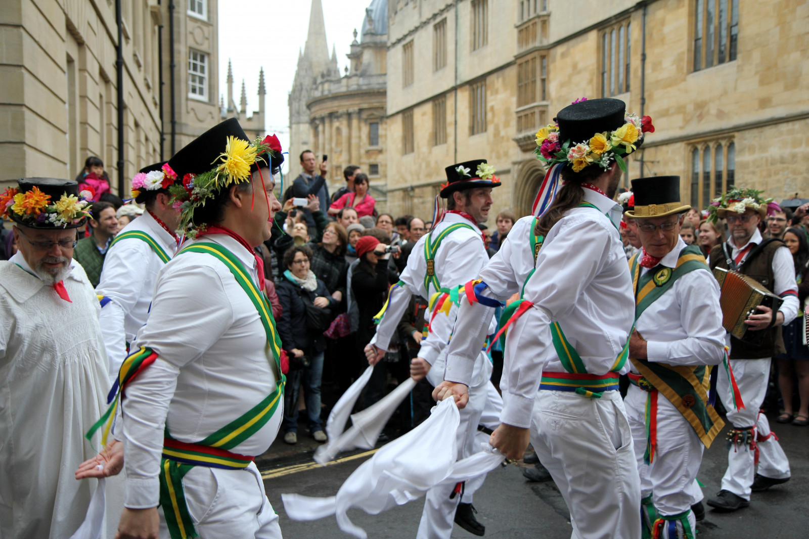 3 pav. Morris šokis Gegužės 1-ąją Oksforde. Fot. R. Račiūnaitė-Paužuolienė, 2012 m.